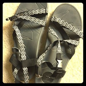 Vionic size 10 sandals
